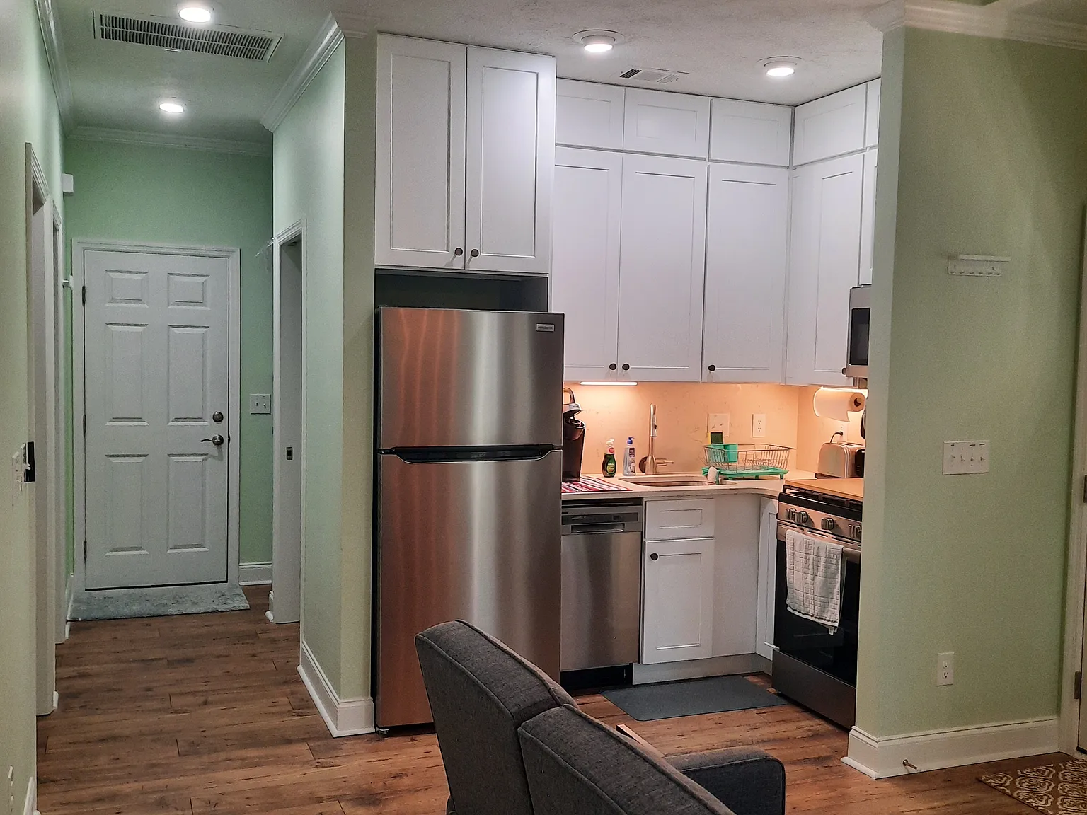 1 bed, 750 sqft, $1,415 — Photo 2