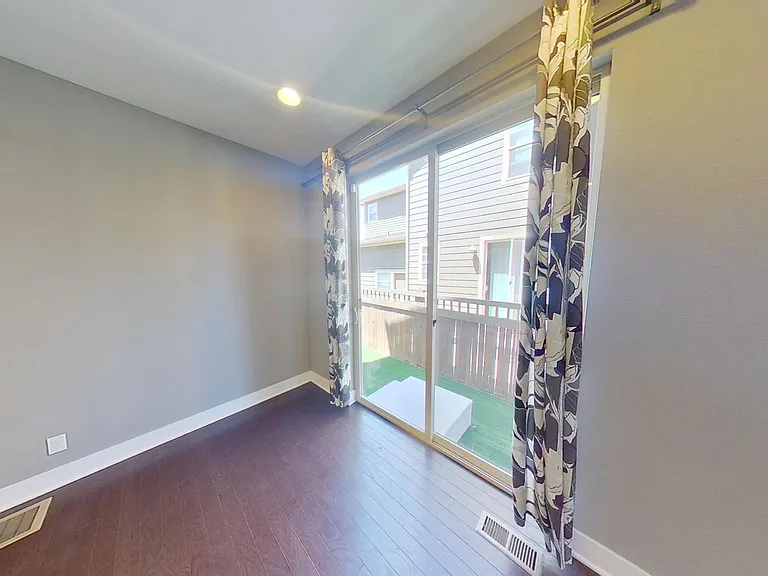 523 S Vance Ct — Photo 12