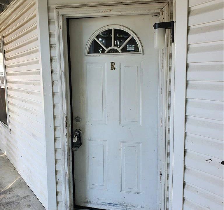 1st image of 1232 Norview Ave APT R