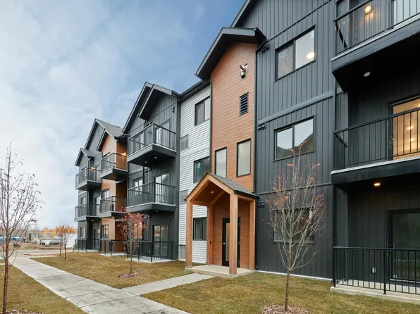 3715 141st St SW #104, Edmonton, AB T6W 1A3