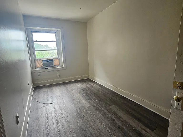 4023 Locust St #3 — Photo 12