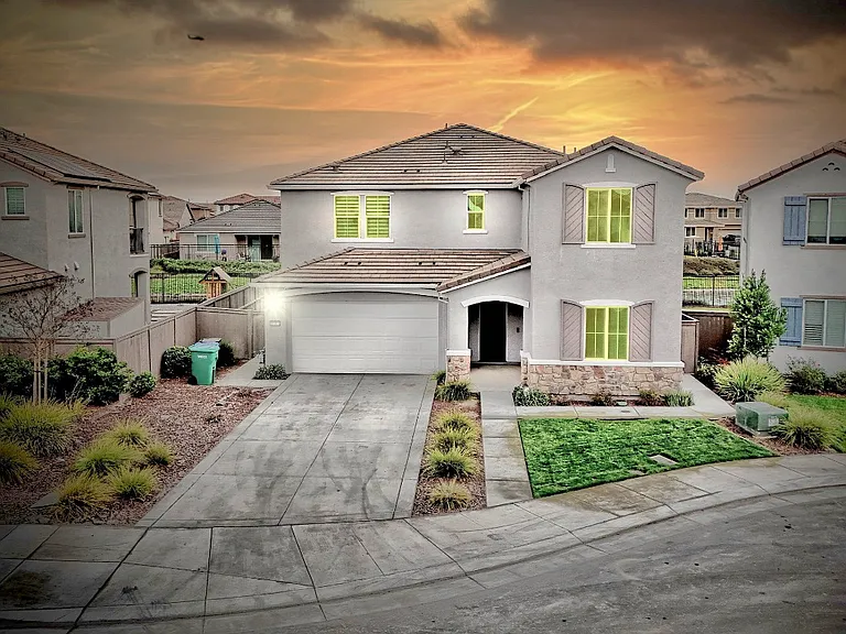 10918 Miacomet Ct — Photo 1