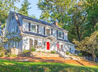 100 W Brow Oval, Lookout Mountain, TN 37350