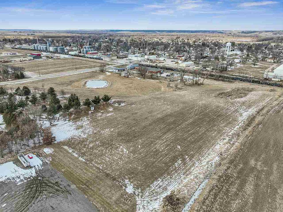 1st image of 2219 Highway 6 Trl