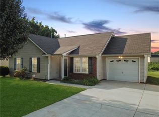 1722 Clooney Ln, Charlotte, NC 28262