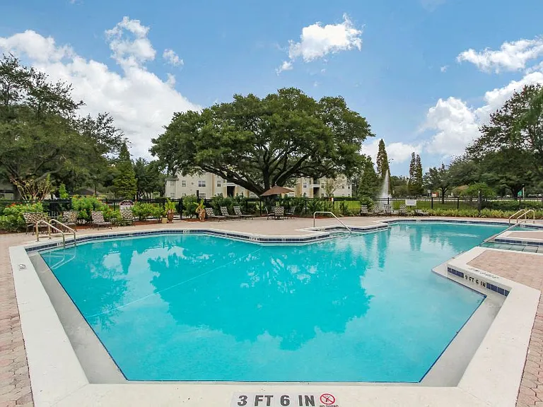 Windermere Apartments — Photo 6