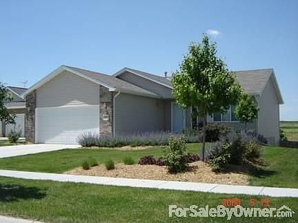 1st image of 1922 Gunnison Dr