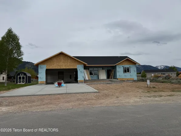 31 Brambleberry Dr, Star Valley Ranch, WY 83127
