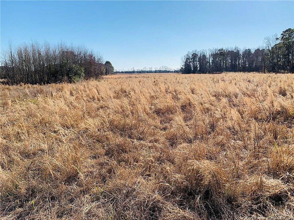 2nd image of 742 Pleasant Meadow Rd