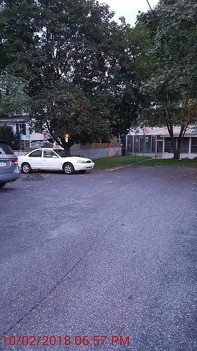 2nd image of 151 York St