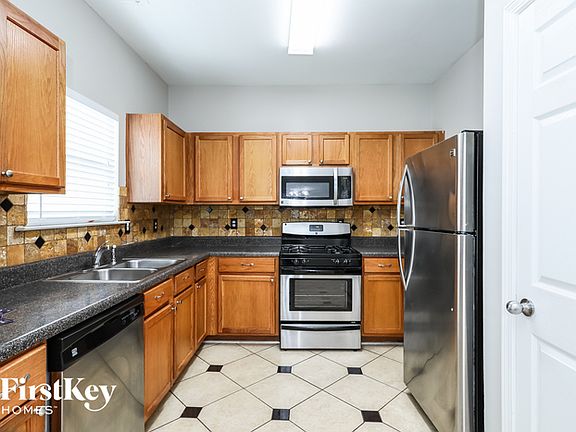 4th image of 4617 Blue Iris Way