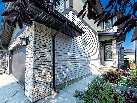 3rd image of 157 S Walden Park SE