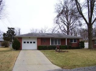 22 Wedgewood Dr, Belleville, IL 62221