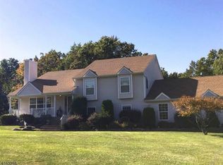 29 Fieldstone Dr, Sussex, NJ 07461