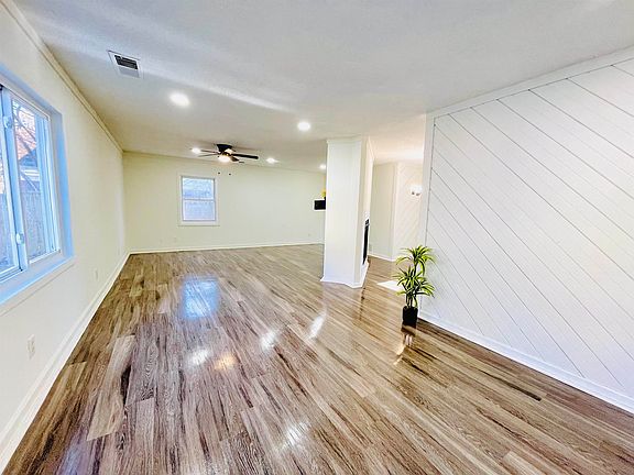 4th image of 4135 Barron Ave