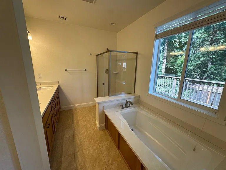 867 Hillcrest Dr — Photo 23