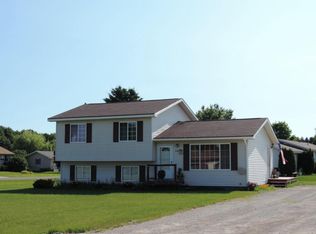 2377 Sonnen Schein Dr, Gaylord, MI 49735