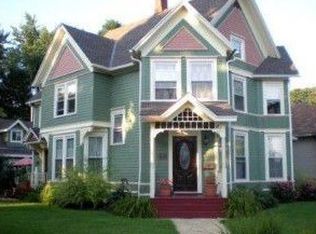 504 E Washington St, Morris, IL 60450