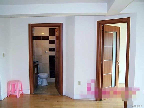 4th image of 140-22 Beech Ave #8B