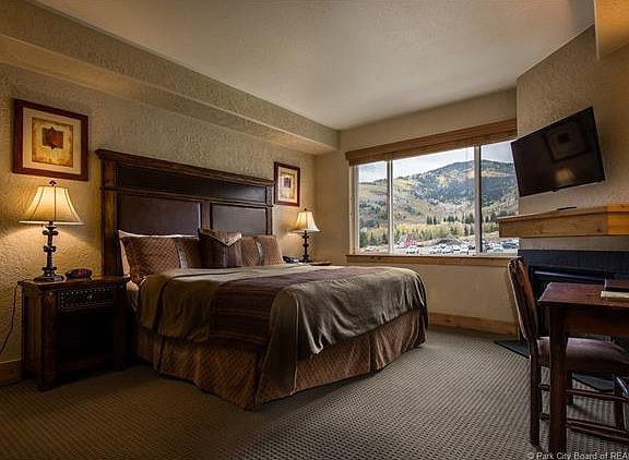 3rd image of 2653 Canyons Resort Dr Unit 421/423