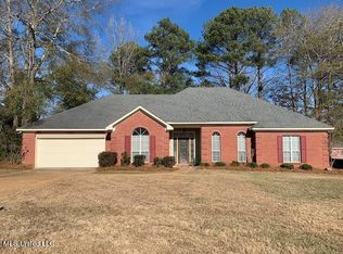 109 Overlook Dr, Brandon, MS 39042