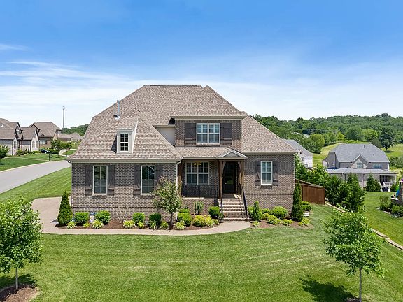 3rd image of 409 Sweet Fern Dr
