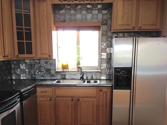 5th image of 1024 Bel Air Dr APT 3