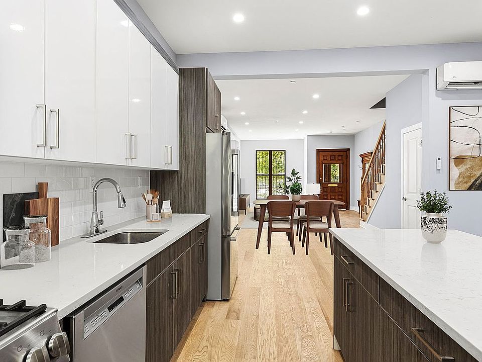 1st image of 307 W 136th St
