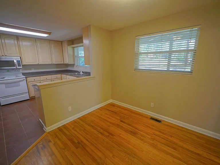 1804 Skyland Dr — Photo 12