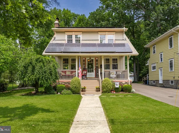 11 W Park Blvd, Westmont, NJ 08108