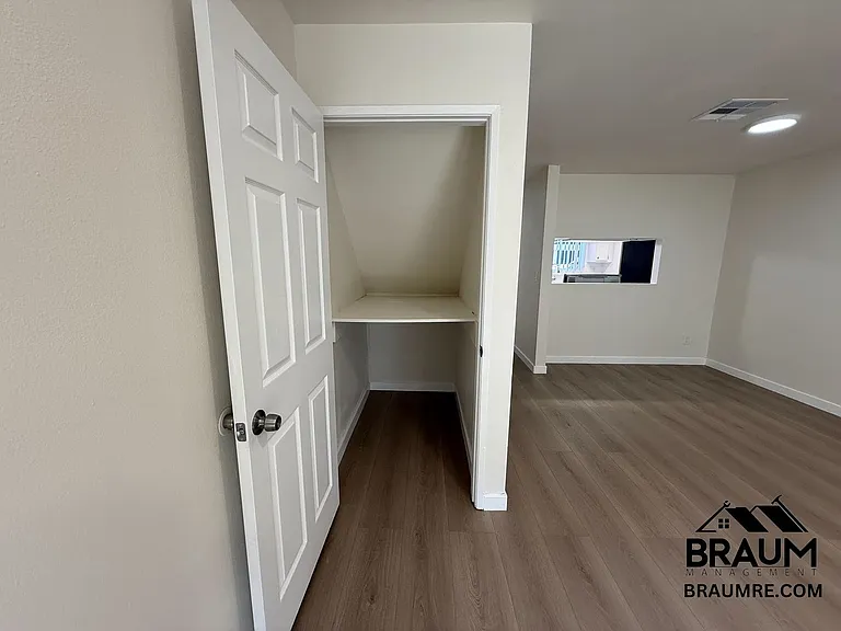 14257 FRIAR ST. — Photo 12
