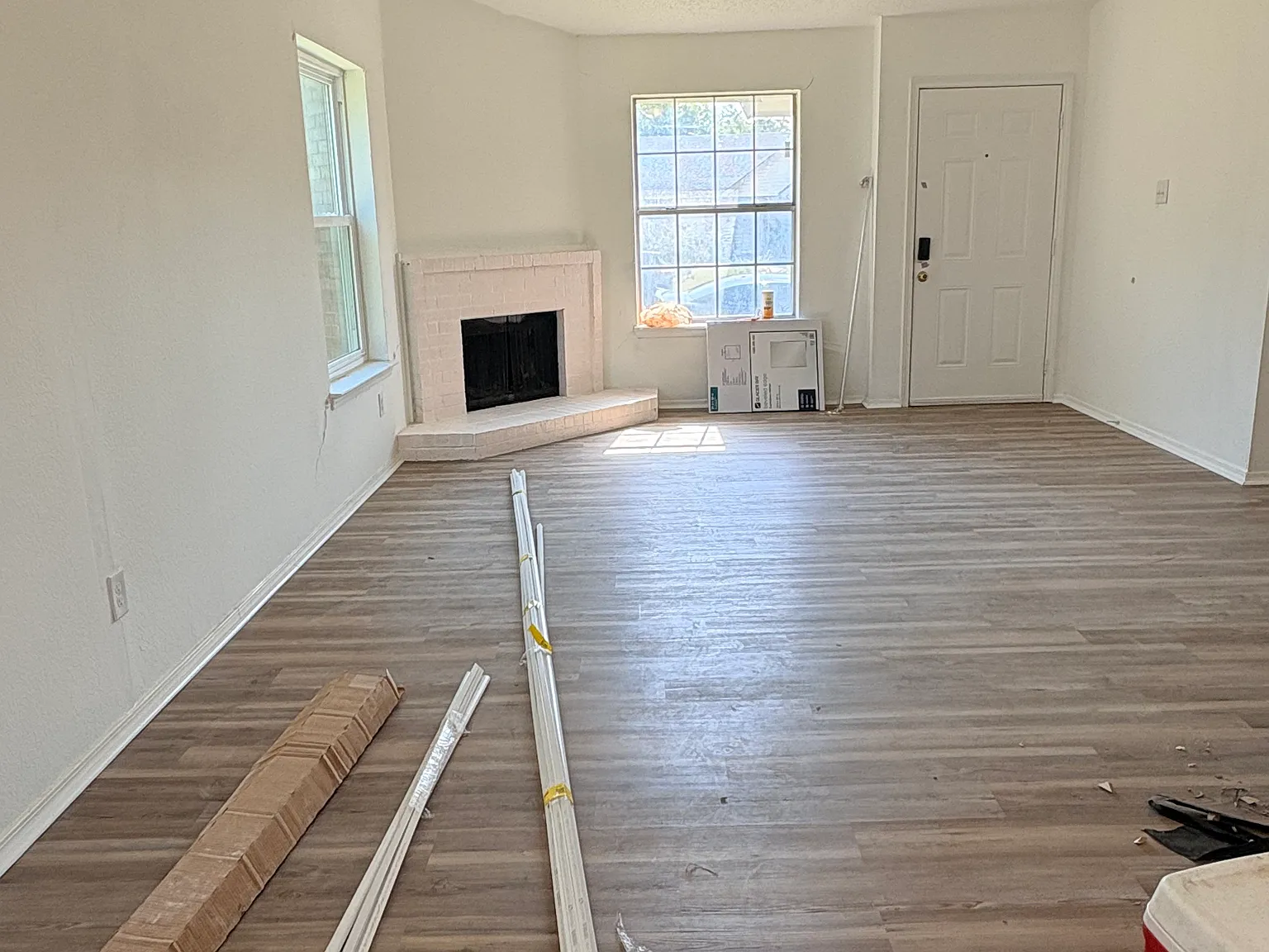 3 bed, 1121 sqft, $1,800 — Photo 2
