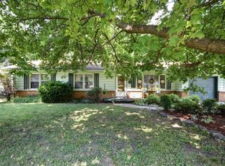 2227 S Kings Ave, Springfield, MO 65807