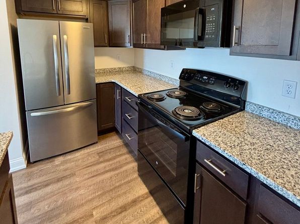 1337 Millersport Hwy APT 1