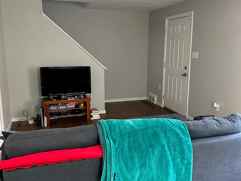215 Westerly Pkwy — Photo 13