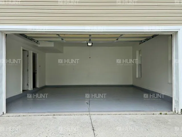 421 New York Dr — Photo 12