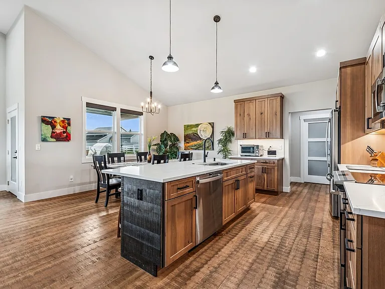 501 Wheatland Ln — Photo 21