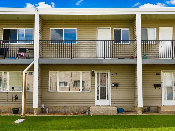 4719 N 33rd St #702, Red Deer, AB T4N 0N7