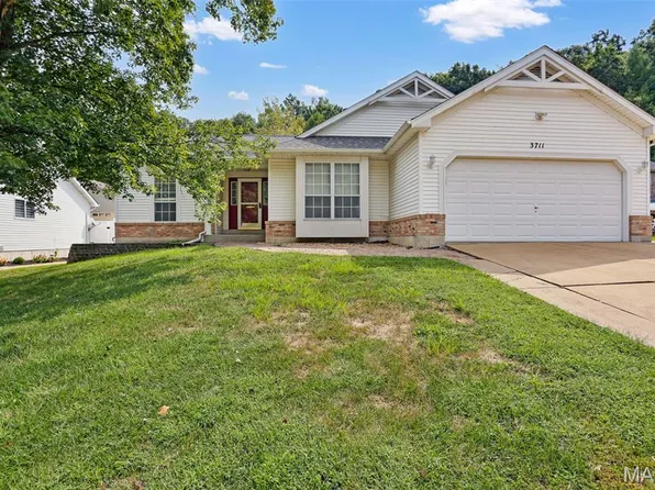 3711 Falcon View Dr, Arnold, MO 63010