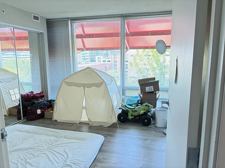 800 Elgin Rd #820 — Photo 4