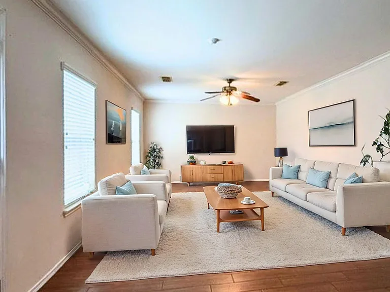 9011 Canton Park Ln — Photo 1