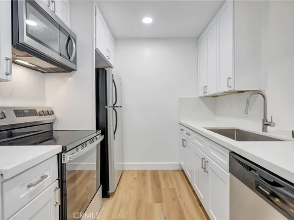 28947 1000th Oaks #116, Agoura Hills, CA 91301