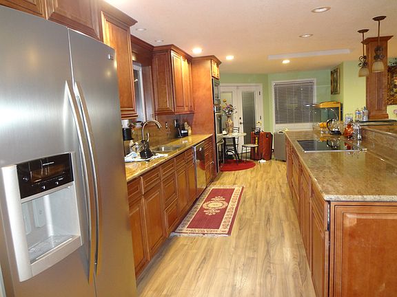3rd image of 21919 NE 83rd St
