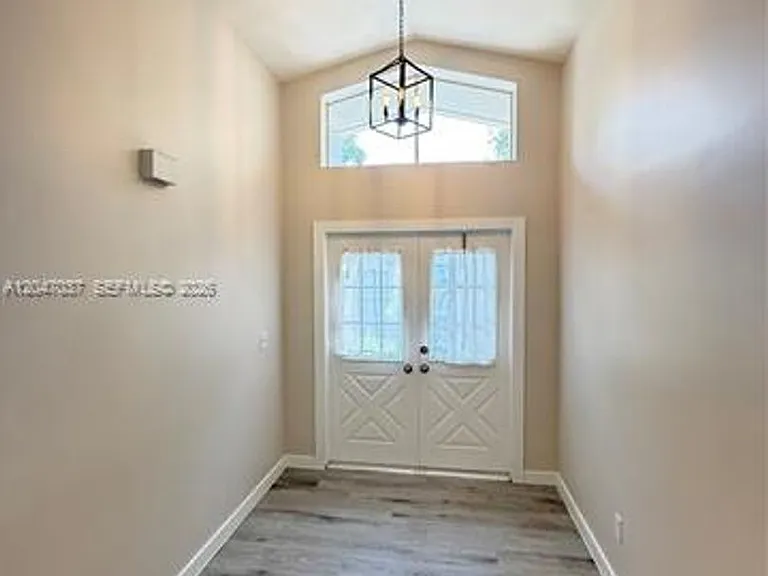 10113 SW 223rd Ter #10113 — Photo 3