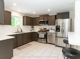 220 Alexander St, Gravenhurst, ON P1P1A6