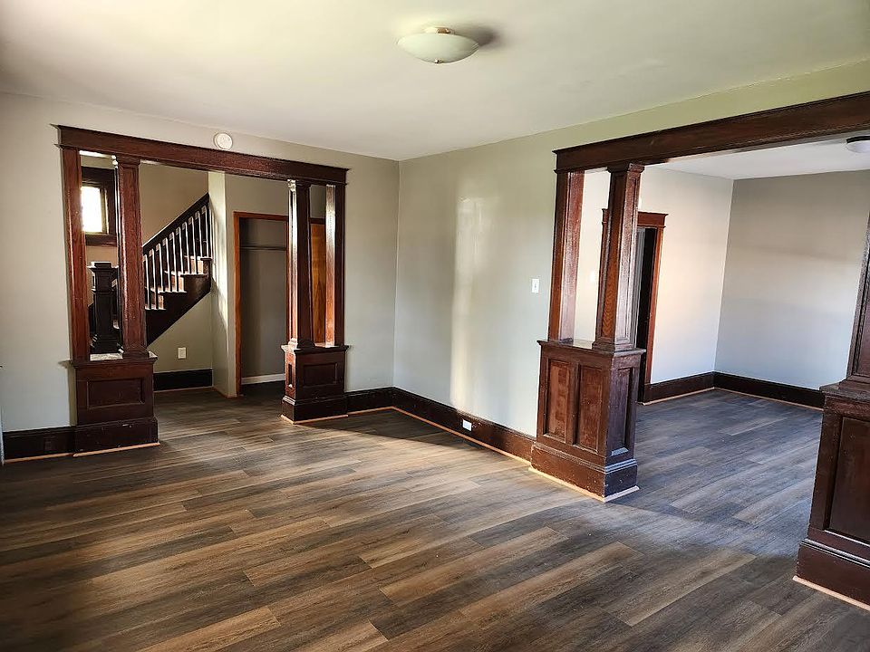 Living/dining room