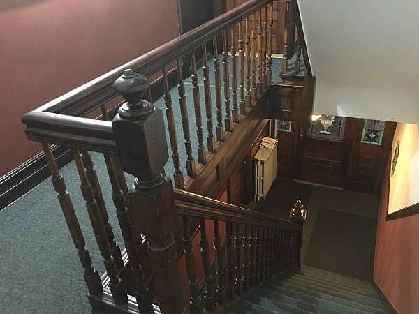 1st image of 5928 Catalpa Ave #1