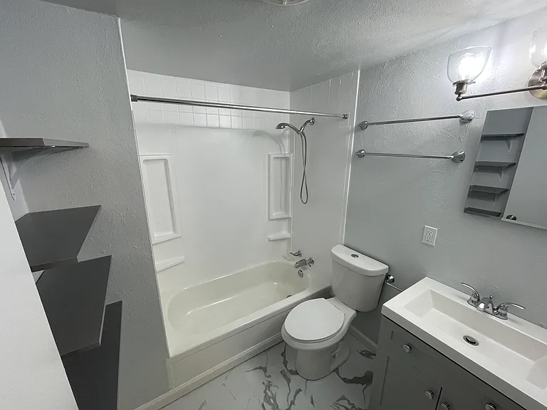 7 Arch St #6 — Photo 6