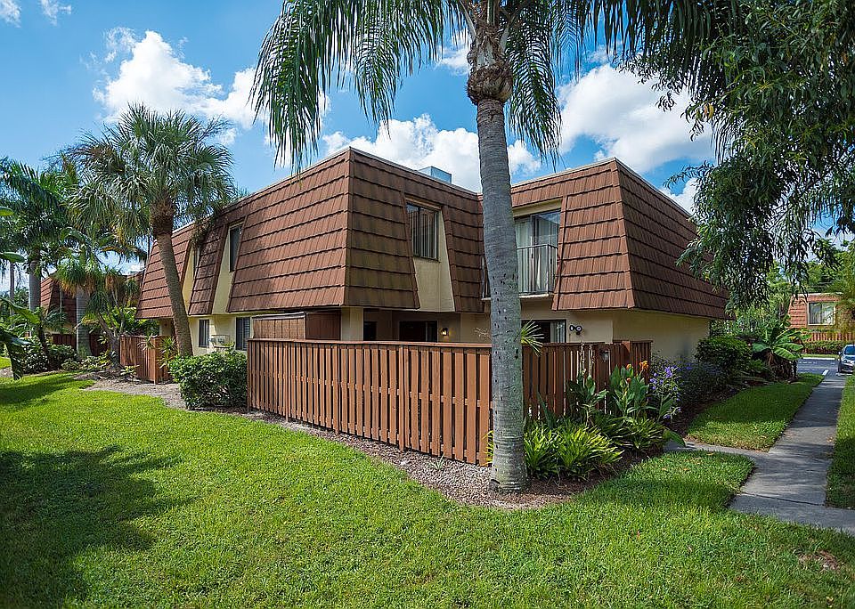 Beautiful Townhouse for Rent