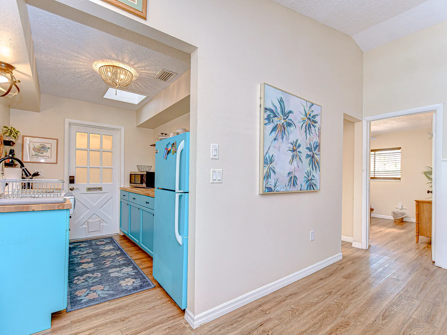 1 bed, 725 sqft, $1,700 — Photo 4